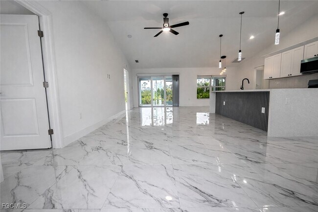 Foto del edificio - 649 Wilmington Pkwy