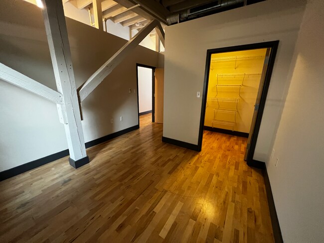 Interior Photo - Station House | Near The Loop
