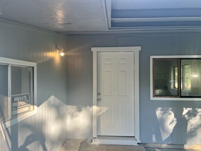 Foto del edificio - 8615 Beaumont Dr