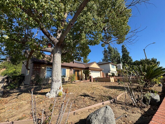 Foto del edificio - 4 Bedroom - 2 Bathroom with view