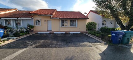 Building Photo - 11470 NW 4th Ln