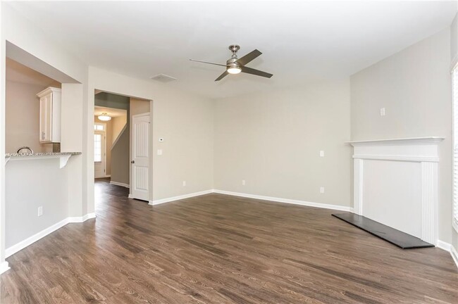 Building Photo - 3452 Baylor Cir