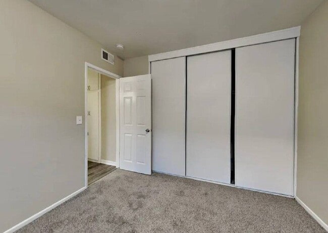 Building Photo - 2137 Little Brook Ln