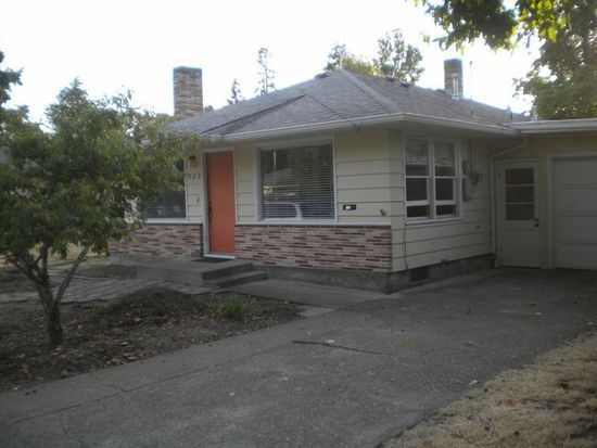 Foto principal - Nice 5 bedroom 3 bath home minutes from OSU
