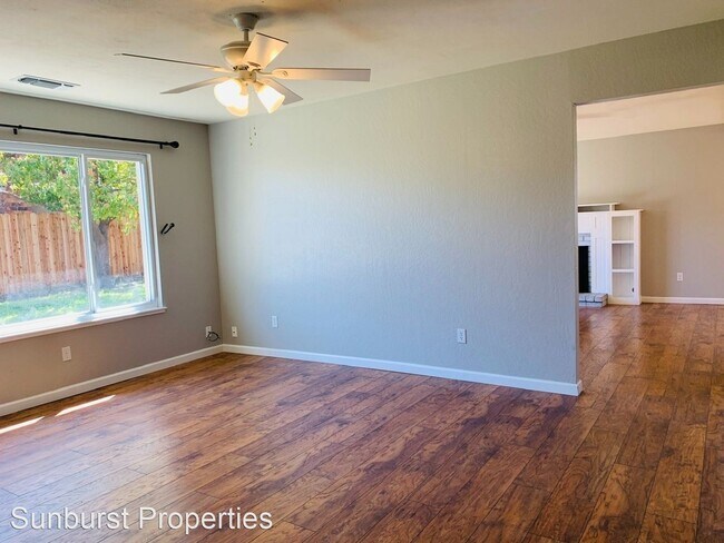 Foto del edificio - 3 br, 2 bath House - 407 Jesse Ave