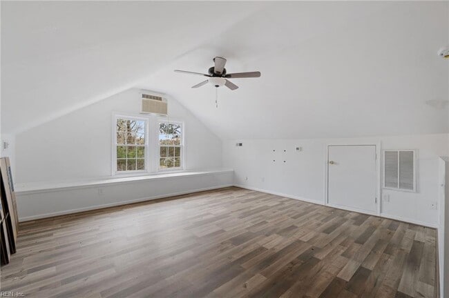 Photo - 2140 Cedar Rd House