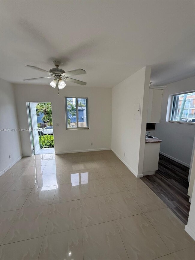 Foto del edificio - 469 SW 3rd St
