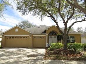 Building Photo - 9427 Hunters Pond Dr