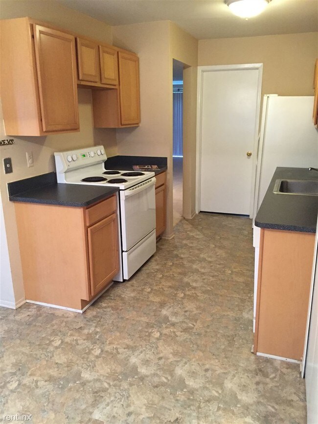Building Photo - 3 br, 2 bath  - 26411 Franklin Pointe Dr