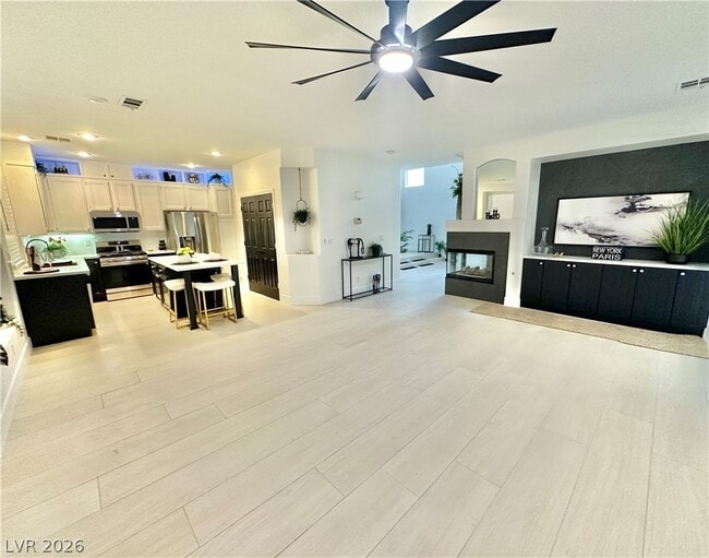 Building Photo - 10637 Turquoise Valley Dr