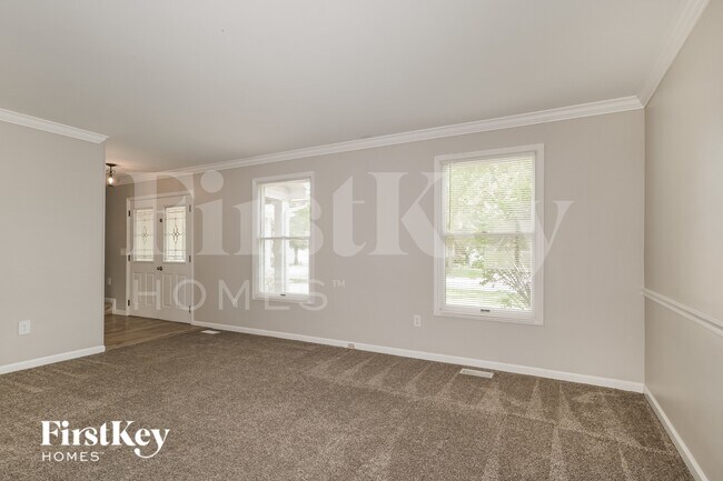 Foto del edificio - 721 Cedar Glen Dr