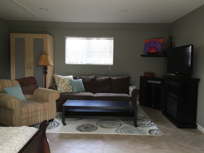 Foto del edificio - 4088 Moreland Way