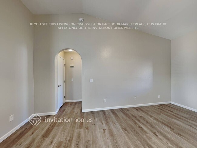 Foto del edificio - 10219 N 89th Ave