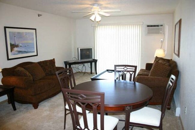 Building Photo - Cypress Court Apartments