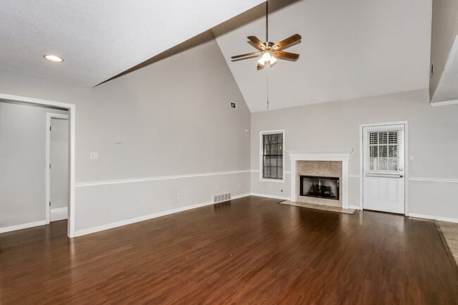 Building Photo - 8018 Jills Creek Dr