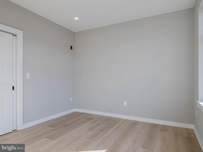 Building Photo - 769 S 10th St