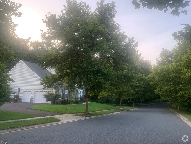 Building Photo - 9804 Anvil Ct