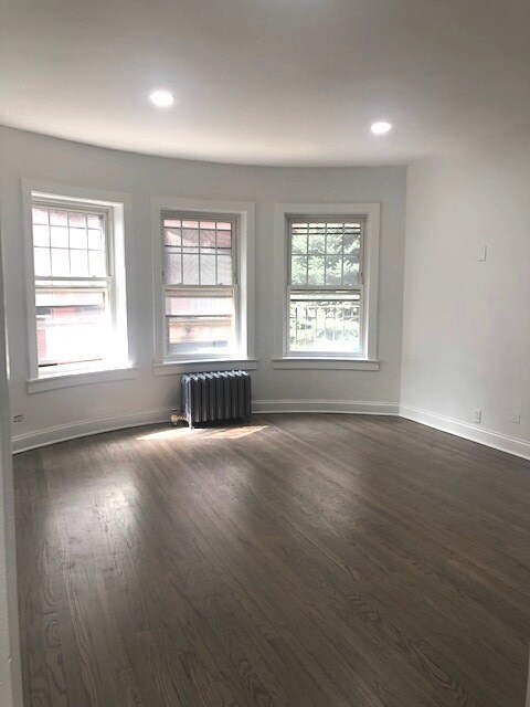 Foto del edificio - 1076 W Thorndale Ave