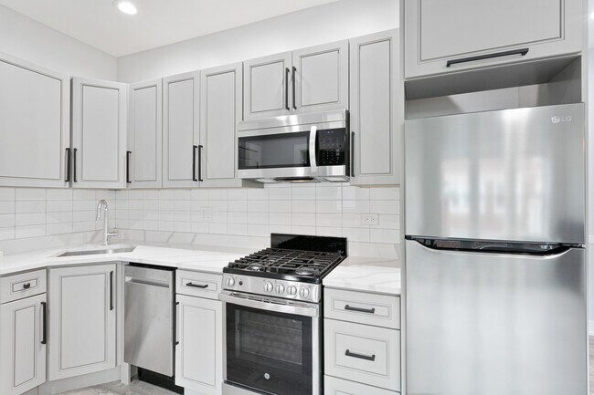 Foto del edificio - 1057 W Glenlake Ave