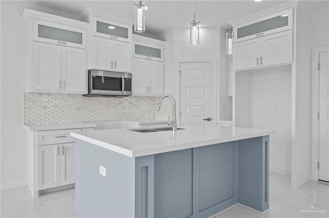 Foto del edificio - 17 E St