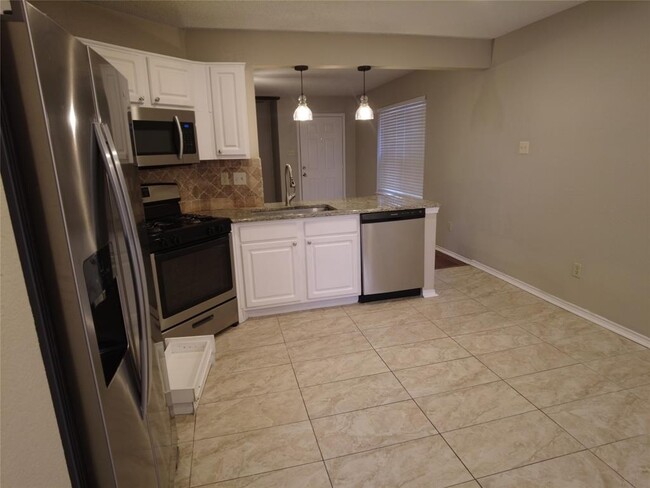 Building Photo - 1793 Circle Creek Dr