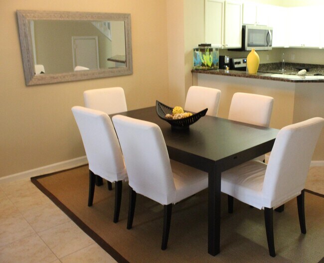 Foto del edificio - 6974 Oak Bridge Ln