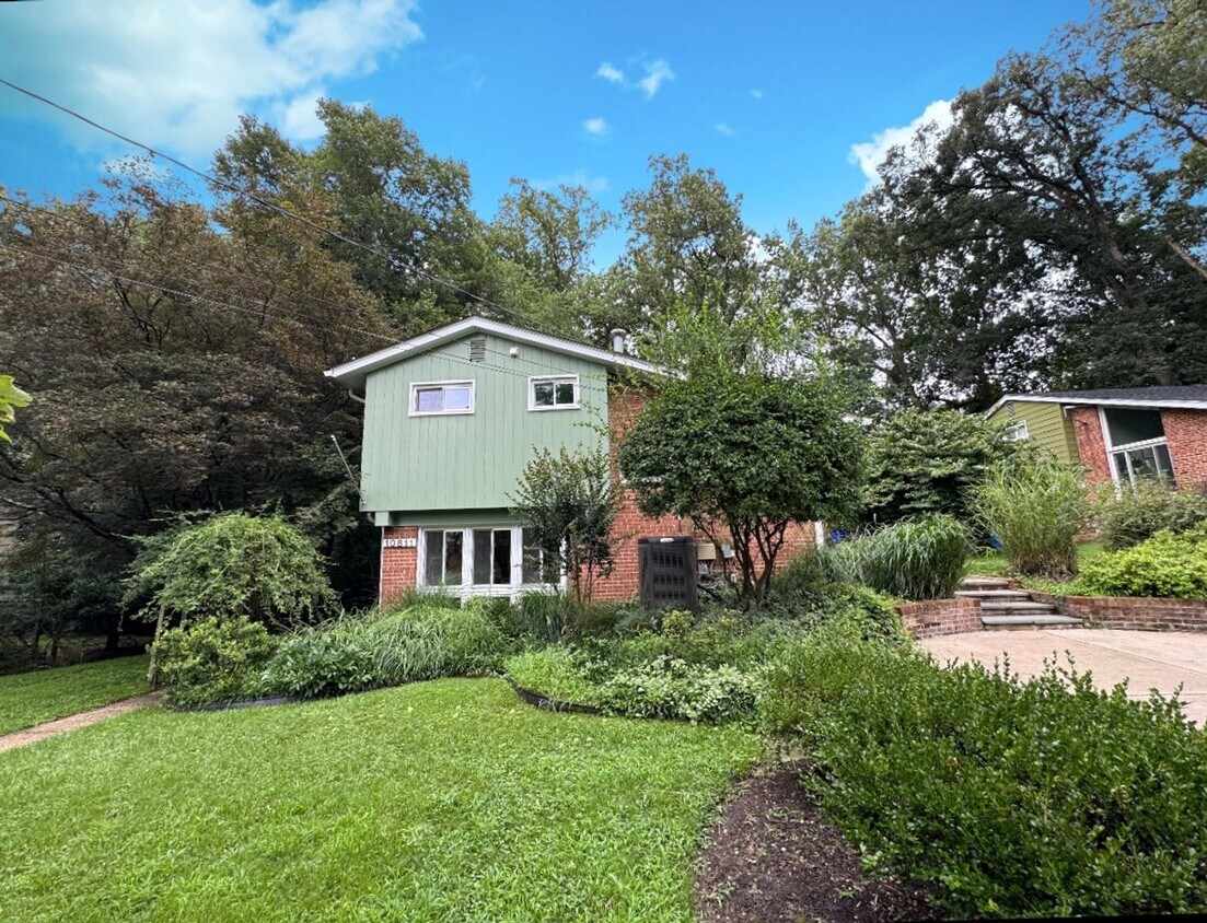 Newly Renovated 4 BR/1.5 BA Single-Family ... - Newly Renovated 4 BR/1.5 BA Single-Family ...