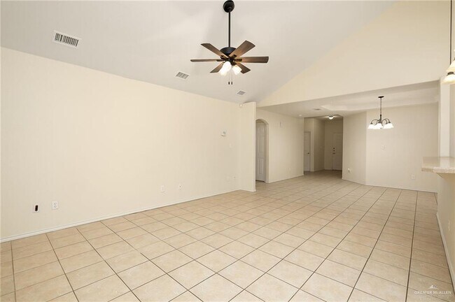 Building Photo - 4921 N 47th St