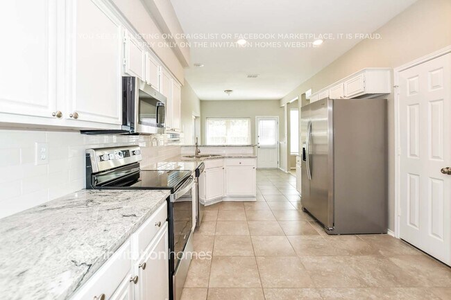 Building Photo - 205 Moss Dr