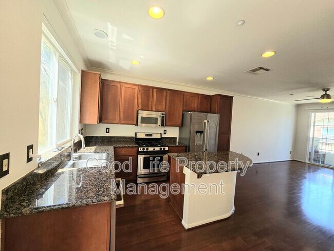 Foto del edificio - 1137 Terracina Ln