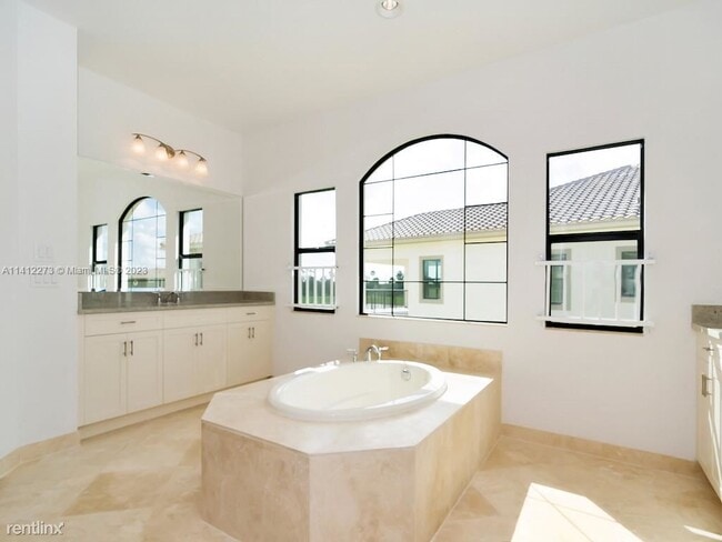 Building Photo - 5 br, 5 bath House - 10400 S Barnsley Dr