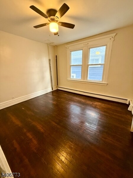 Foto del edificio - 384 Tower St