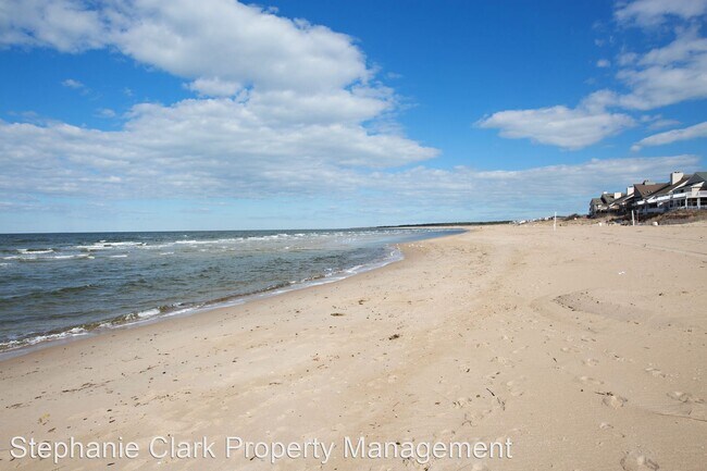 Foto del edificio - 2 br, 2.5 bath House - 4813 Bay Winds Court
