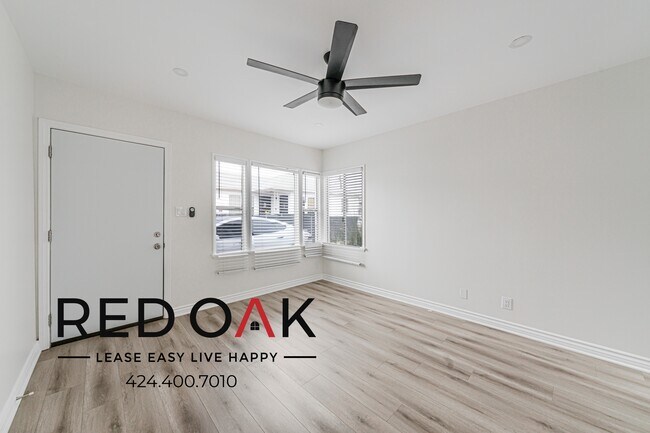 Building Photo - 4010 W 130th St