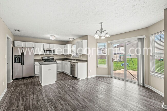 Building Photo - 14917 Dry Creek Rd