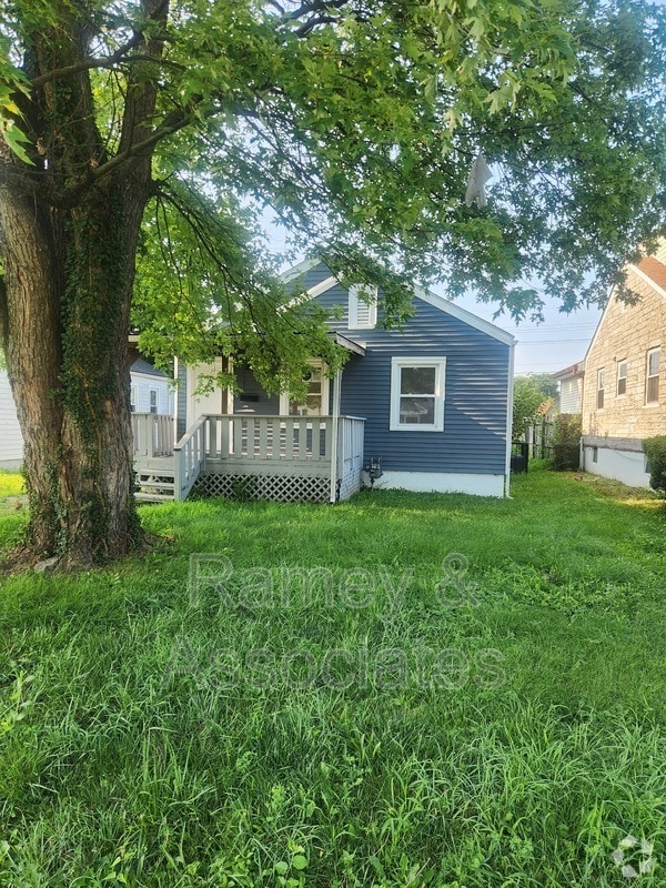 Building Photo - 2112 Ratcliffe Ave