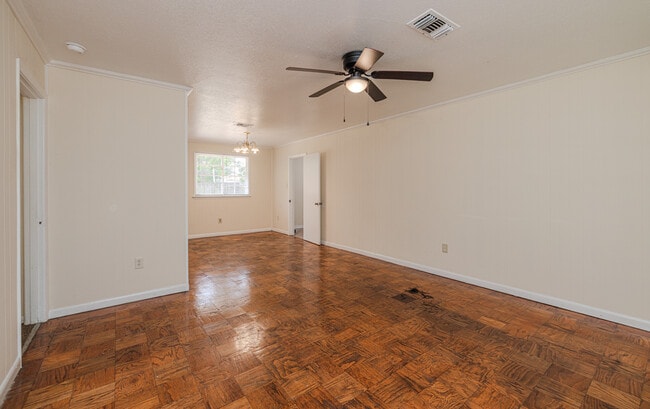 Photo - Engleside Dr House