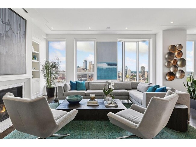 Building Photo - 1111 W River Pkwy