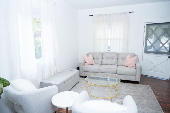 Foto del edificio - 156 W Peoria St