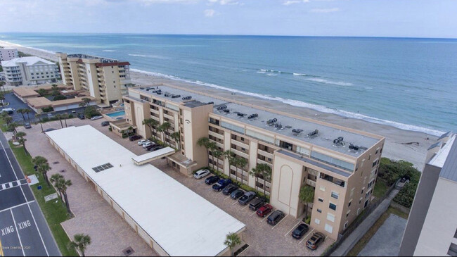 Building Photo - 995 N Highway A1A