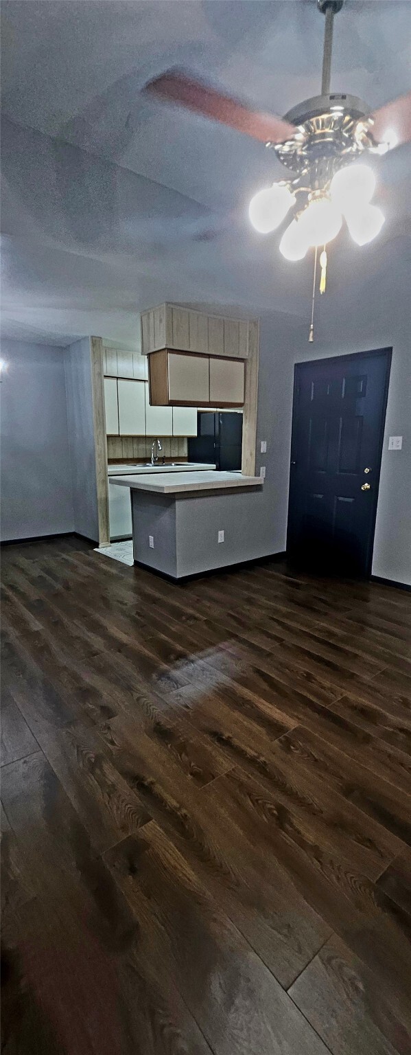 Building Photo - 9550 Deering Dr
