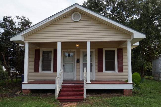 Building Photo - 422 E North St
