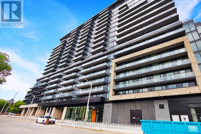 Building Photo - 3009-3009 Novar Rd