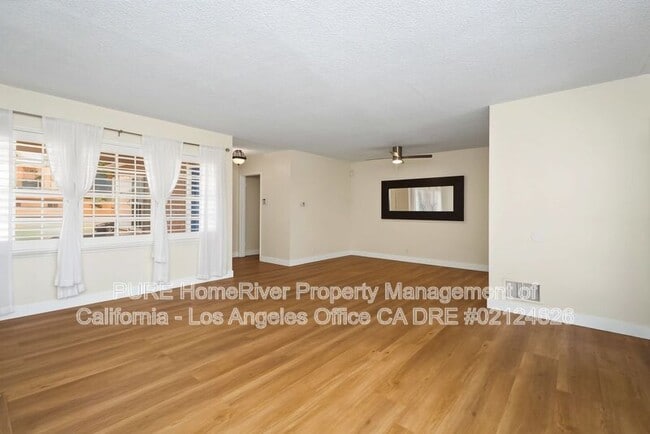 Building Photo - 12920 Ardath Ave