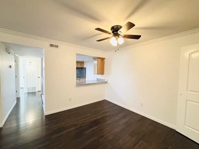 Building Photo - 5700 S 900 E