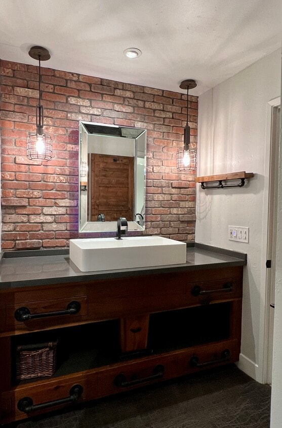 Foto principal - 641 Woodside Sierra