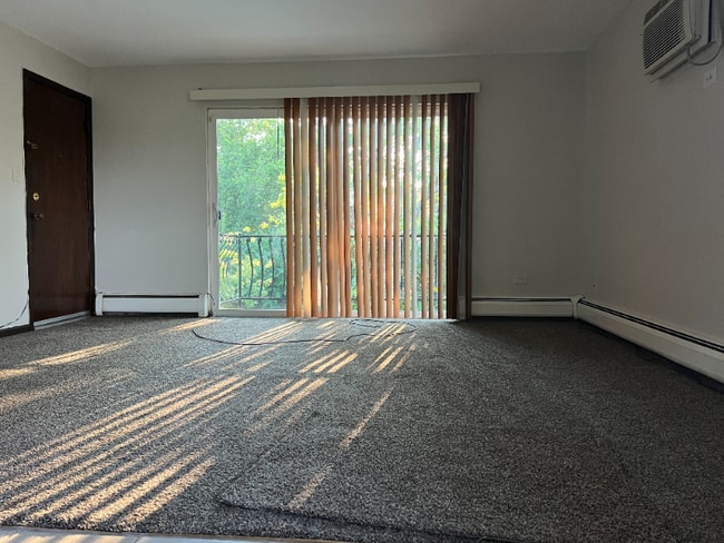 Foto del edificio - 14631 Lamon Ave