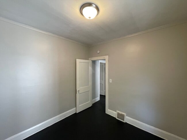 Foto del edificio - SECTION 8 and EDEN Accepted!! Fully renovated 3 BR Home!!