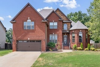 Building Photo - 3722 Windmill Dr