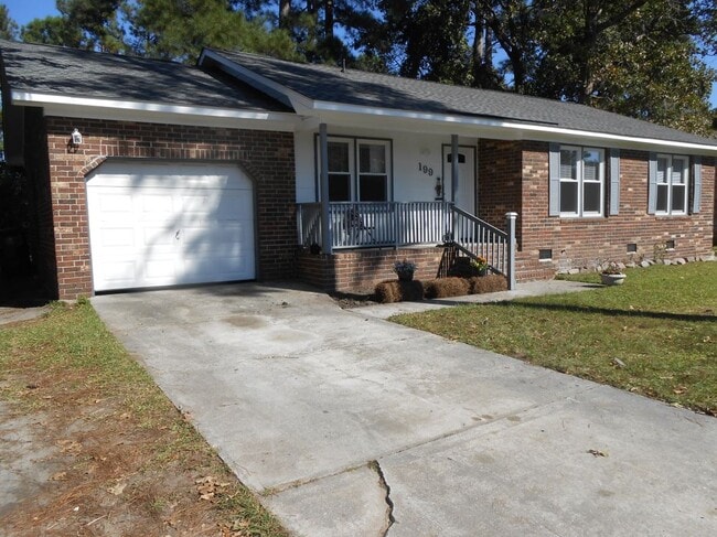 Foto del edificio - 199 Tall Pines Rd